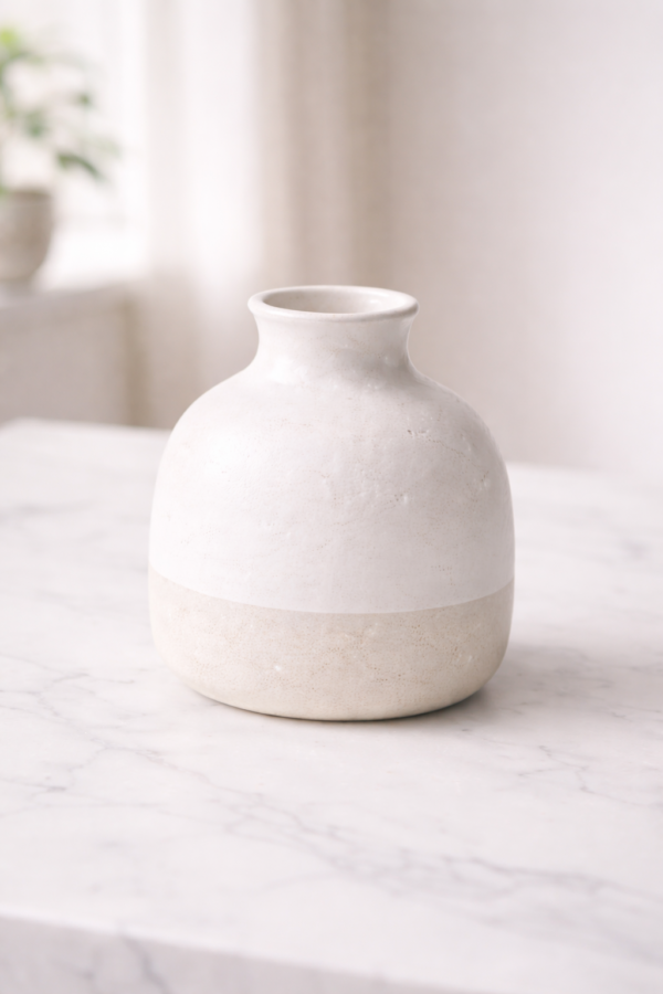 Ceramic Flower Vase Modern White Decorative Home Accent | Cerâmica Capuchos